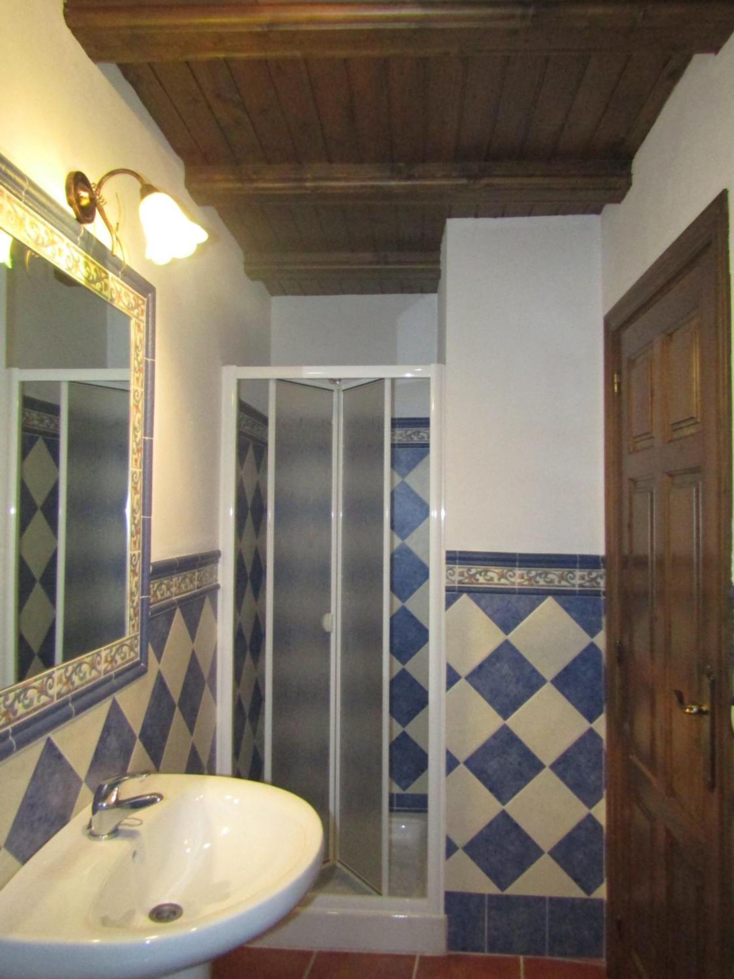 Hostal Paquita Allepuz Exterior photo